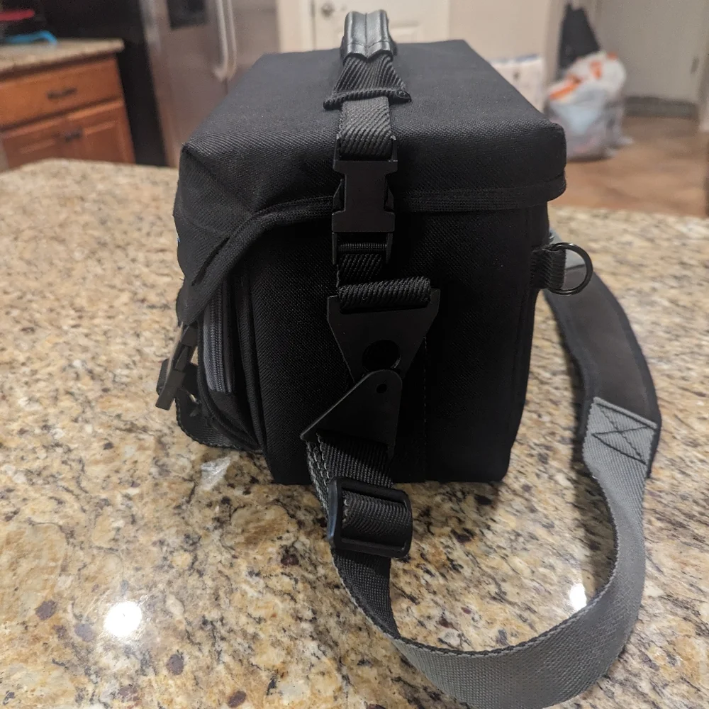 Vintage Quantaray Heavy Duty Professional Black Camera Bag W Adj Shoulder Strap